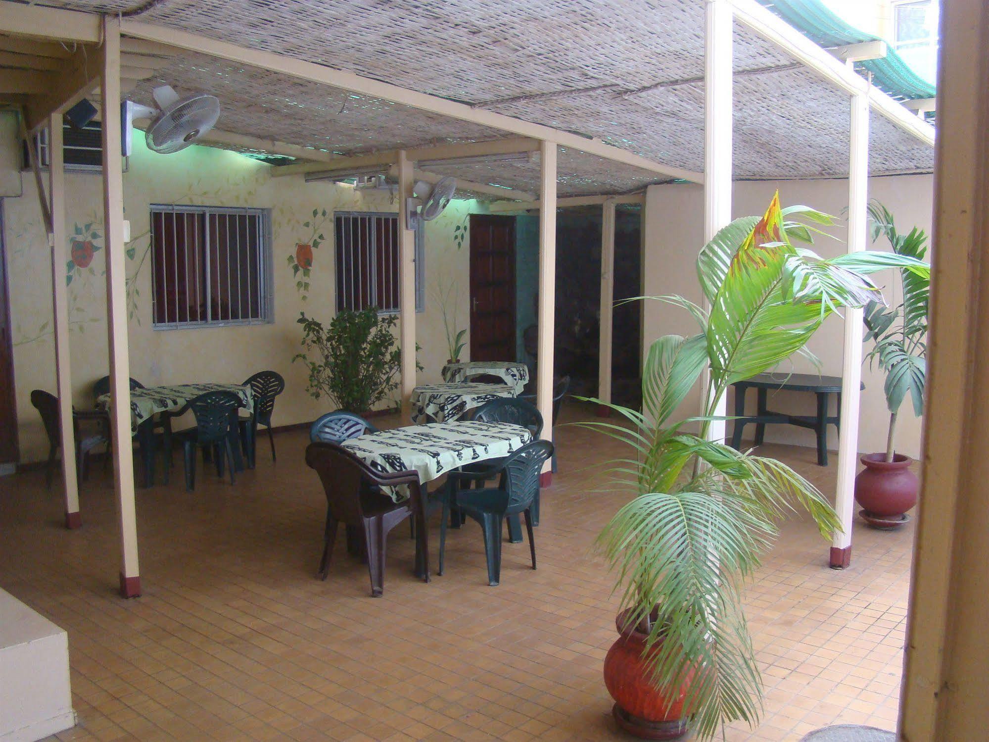 Hotel Baraka Dakar Buitenkant foto