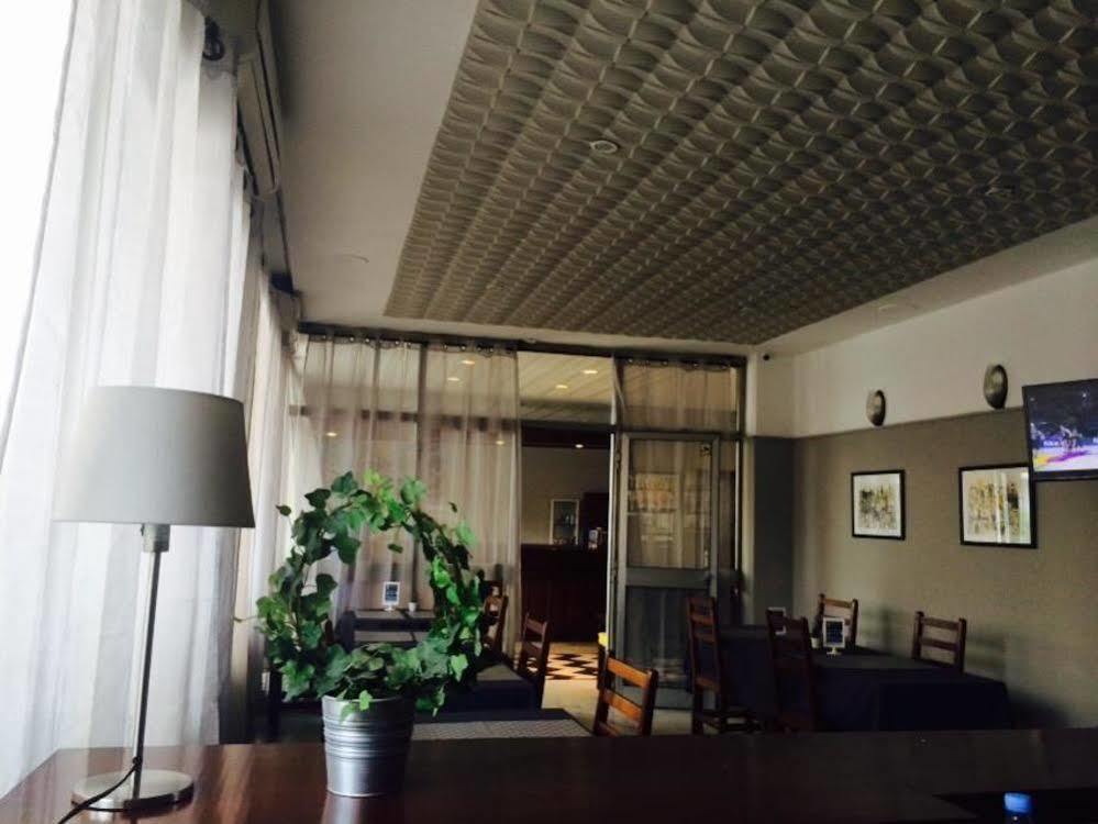 Hotel Baraka Dakar Buitenkant foto