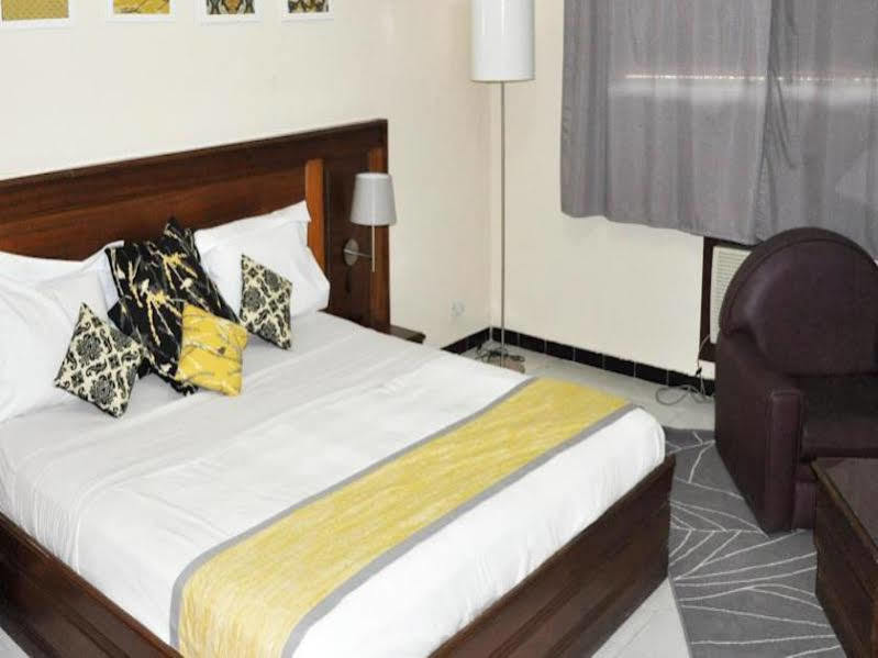 Hotel Baraka Dakar Buitenkant foto