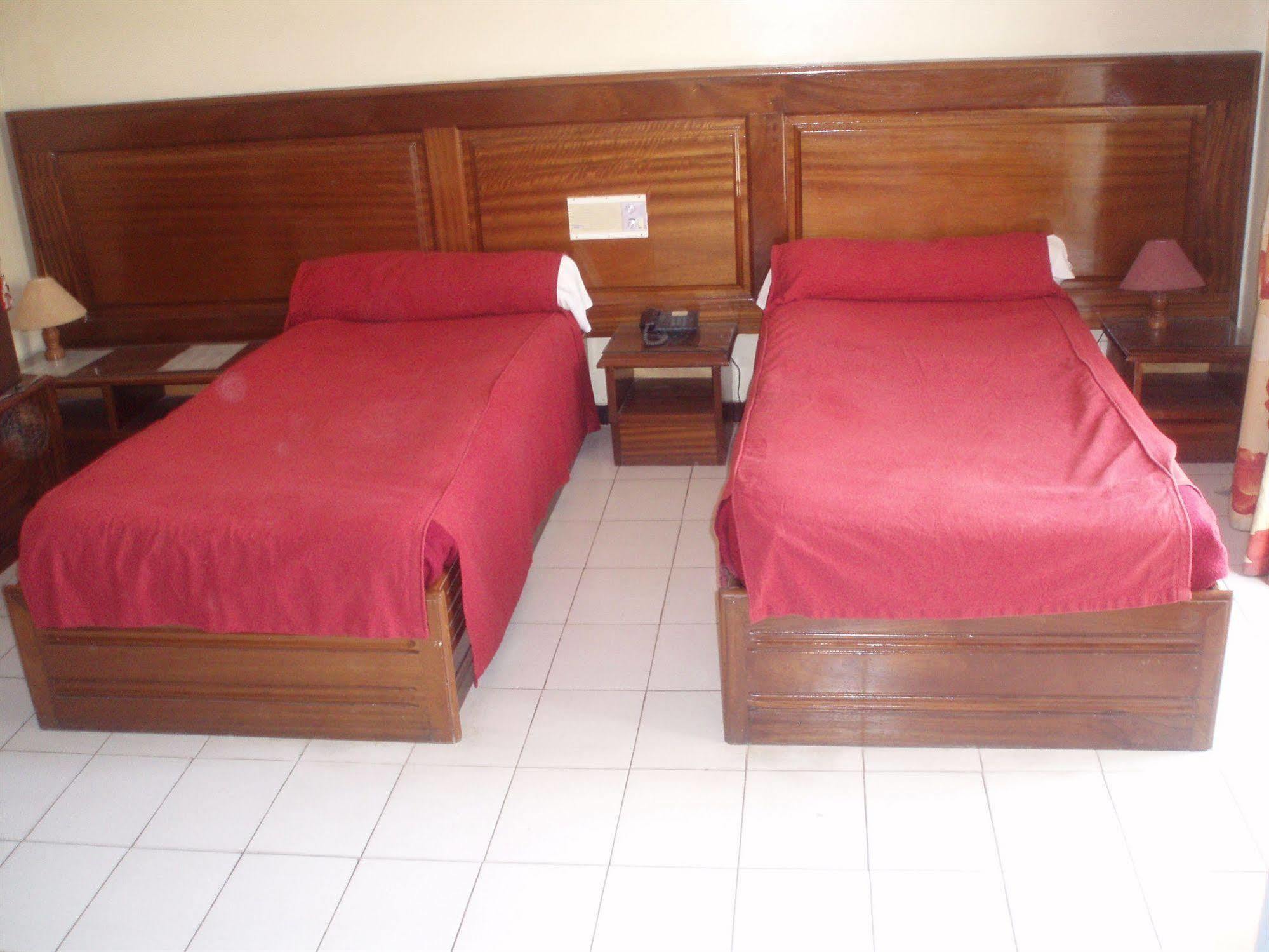Hotel Baraka Dakar Buitenkant foto